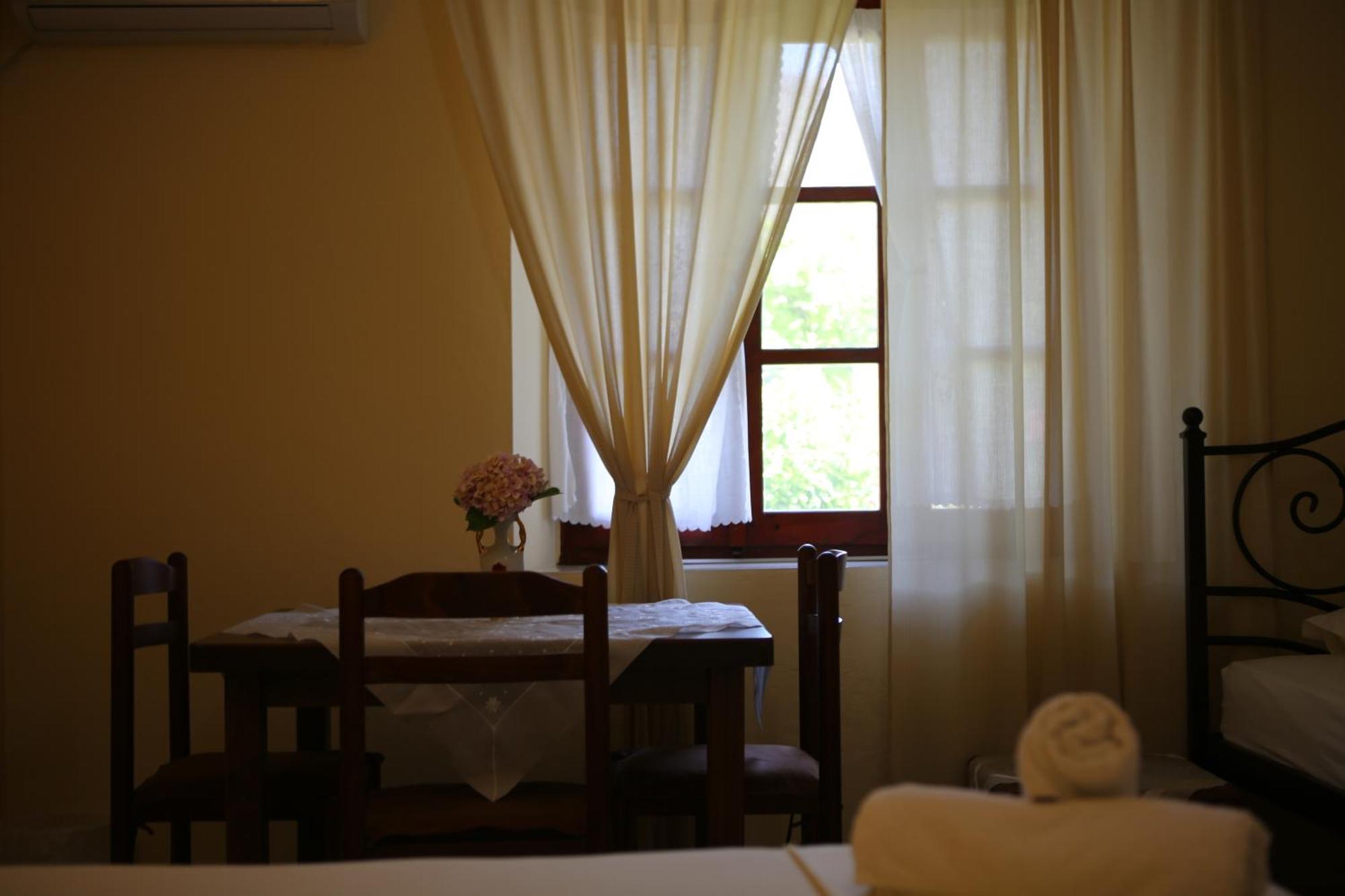 La Casa Di Nonna Apartment Qeparo Ngoại thất bức ảnh
