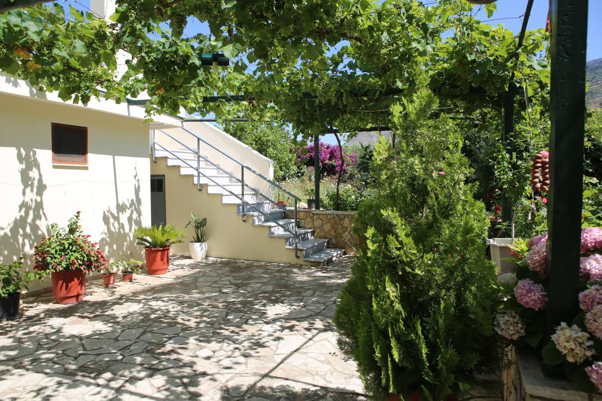 La Casa Di Nonna Apartment Qeparo Ngoại thất bức ảnh
